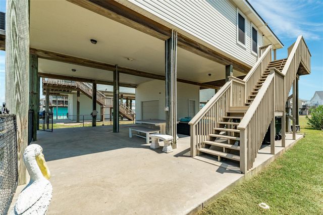 23171 Fresca Street, Galveston, TX 77554