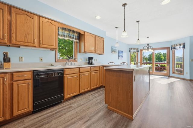 415 Ridge Hill Place, Fort Wayne, IN 46804