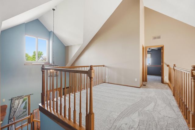 415 Ridge Hill Place, Fort Wayne, IN 46804