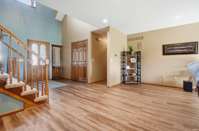 415 Ridge Hill Place, Fort Wayne, IN 46804