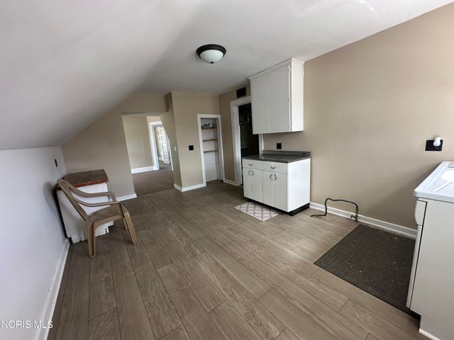 160 Oak Street, Rossford, OH 43460
