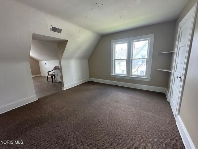 160 Oak Street, Rossford, OH 43460
