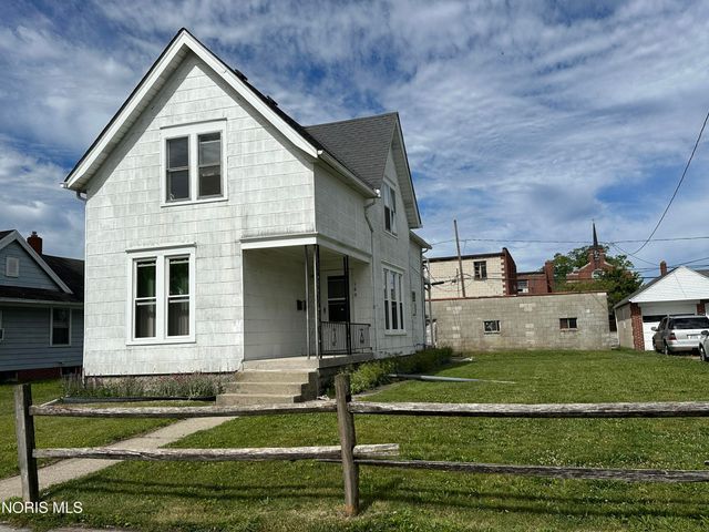 160 Oak Street, Rossford, OH 43460
