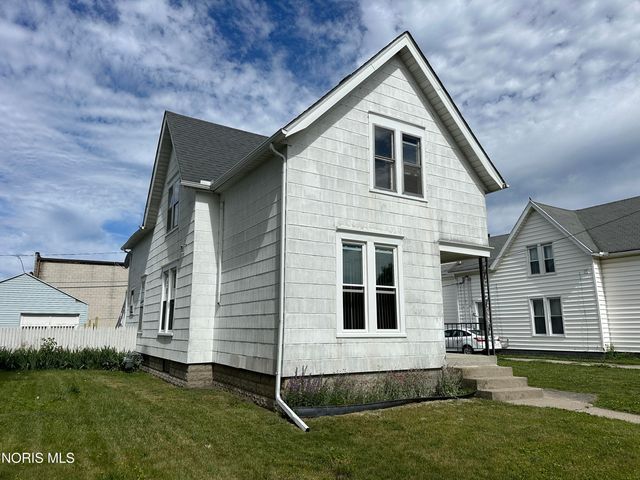 160 Oak Street, Rossford, OH 43460