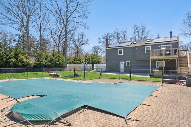 23 Southfield Road, Middle Island, NY 11953