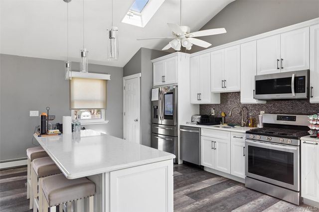 23 Southfield Road, Middle Island, NY 11953