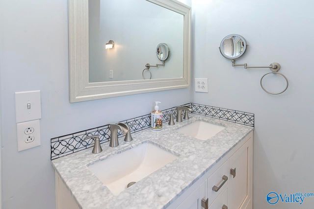 305 Boulder Trail, Gurley, AL 35748