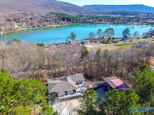 305 Boulder Trail, Gurley, AL 35748