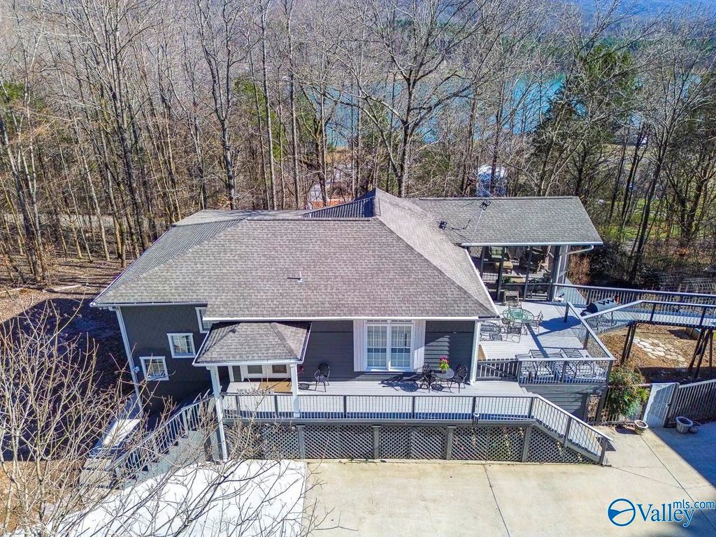 305 Boulder Trail, Gurley, AL 35748