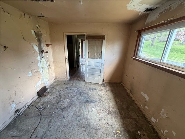 130 Carr Ave, Menallen Twp, PA 15468