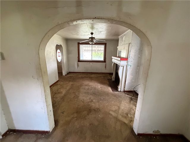 130 Carr Ave, Menallen Twp, PA 15468