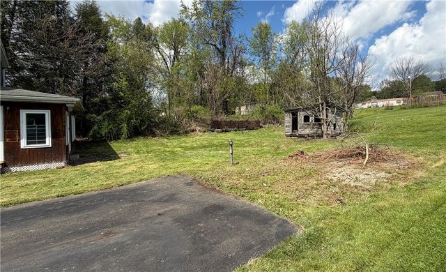 130 Carr Ave, Menallen Twp, PA 15468