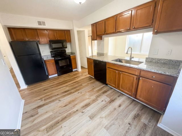 843 Seasons Parkway, Norcross, GA 30093