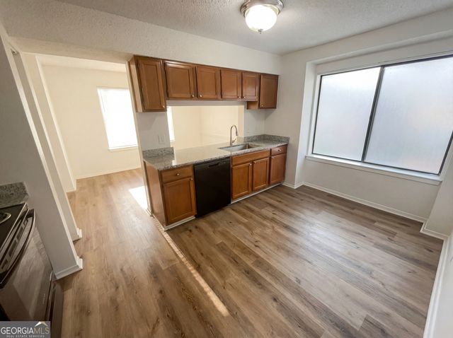 843 Seasons Parkway, Norcross, GA 30093