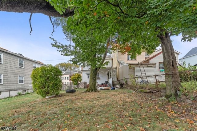 252 Pacific St, Paterson City, NJ 07503