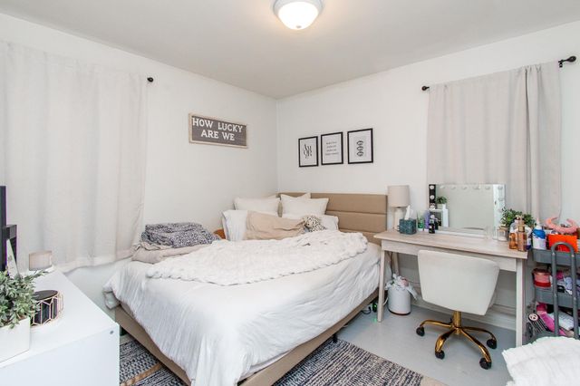 1525 10th Street N, Fargo, ND 58102