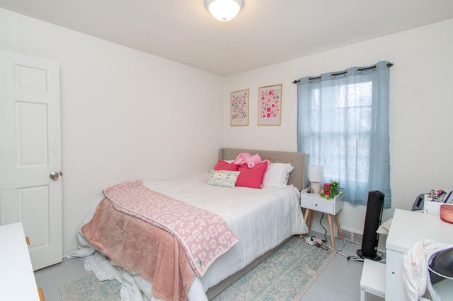 1525 10th Street N, Fargo, ND 58102