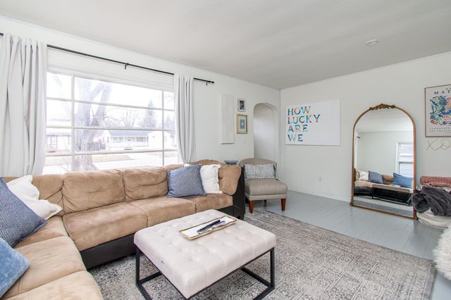 1525 10th Street N, Fargo, ND 58102