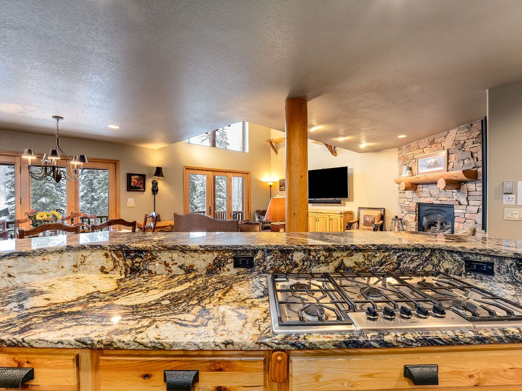 325 Moose Run Drive, Whitefish, MT 59937 photo 16