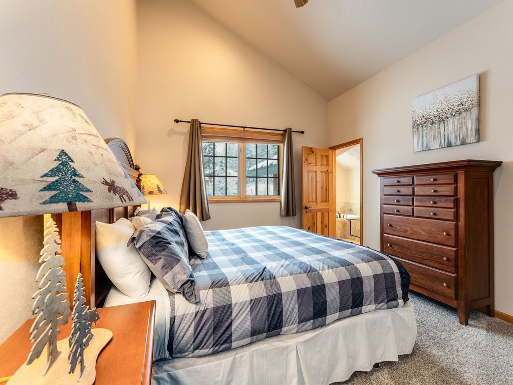 325 Moose Run Drive, Whitefish, MT 59937 photo 33