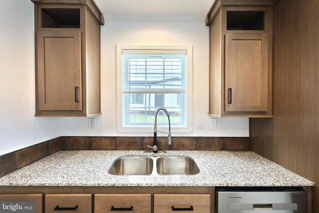 304 LANDOLA AVE, Mount Wolf, PA 17347