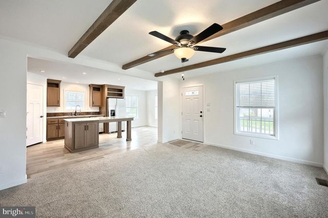 304 LANDOLA AVE, Mount Wolf, PA 17347