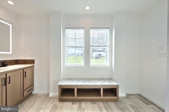 304 LANDOLA AVE, Mount Wolf, PA 17347