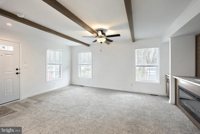 304 LANDOLA AVE, Mount Wolf, PA 17347