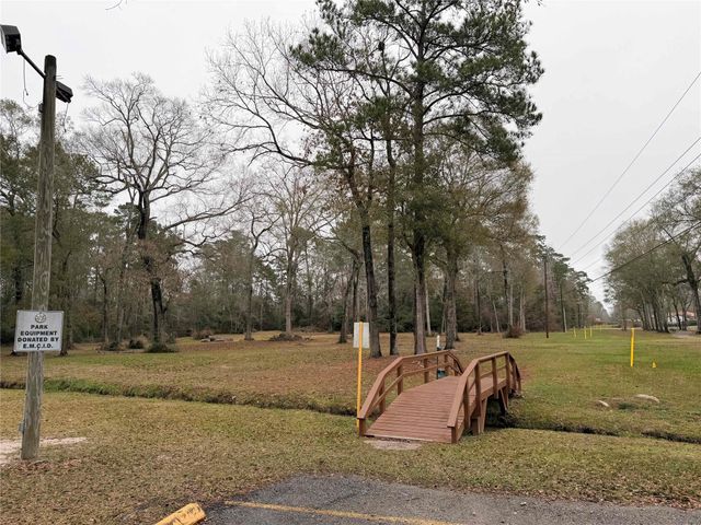 2107 Roman Forest Boulevard, New Caney, TX 77357