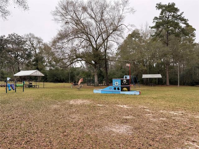 2107 Roman Forest Boulevard, New Caney, TX 77357