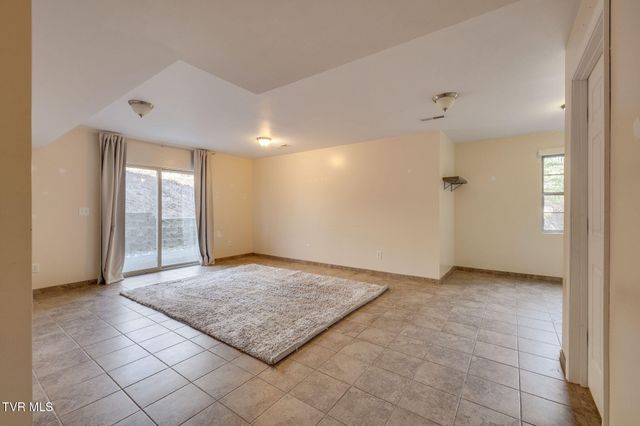 518 Pilgrim Court C, Johnson City, TN 37601