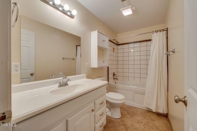 518 Pilgrim Court C, Johnson City, TN 37601