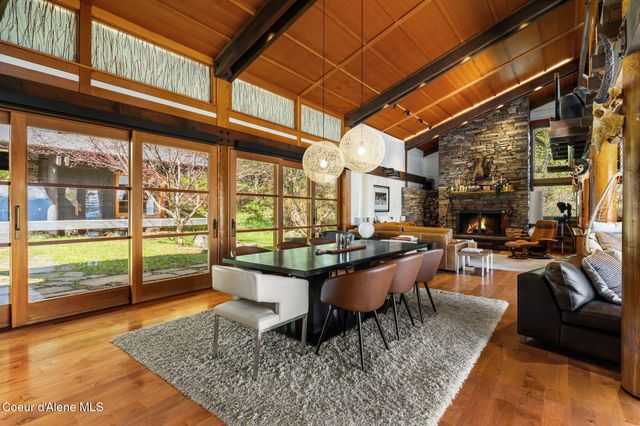 825 Winter Ridge Rd, Hope, ID 83836
