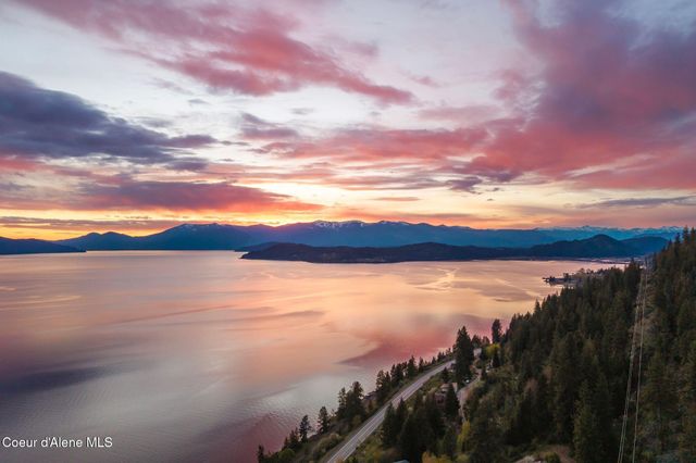 825 Winter Ridge Rd, Hope, ID 83836