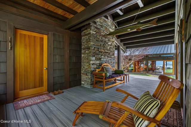 825 Winter Ridge Rd, Hope, ID 83836