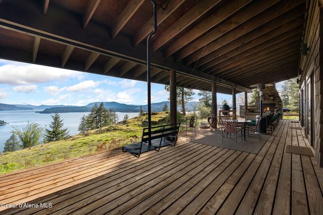 825 Winter Ridge Rd, Hope, ID 83836