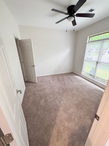 720 Whispering Brook Trace, Lexington, KY 40509