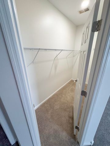 720 Whispering Brook Trace, Lexington, KY 40509