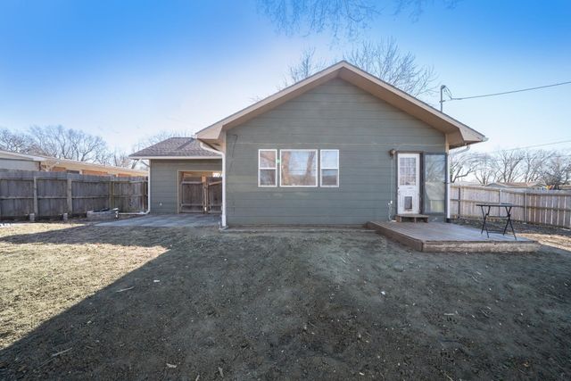 1400 E Beaumont St, Park City, KS 67219