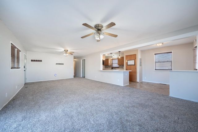 1400 E Beaumont St, Park City, KS 67219