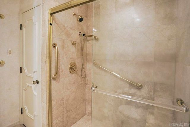 707 Pleasant Valley Dr Unit 10, Little Rock, AR 72227