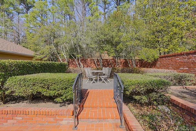 707 Pleasant Valley Dr Unit 10, Little Rock, AR 72227