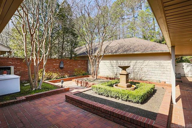 707 Pleasant Valley Dr Unit 10, Little Rock, AR 72227