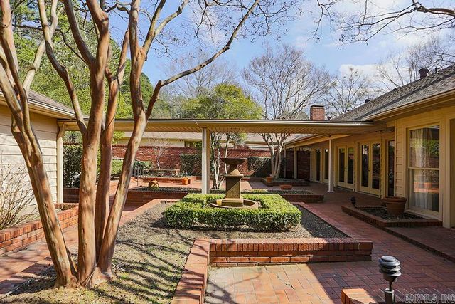 707 Pleasant Valley Dr Unit 10, Little Rock, AR 72227