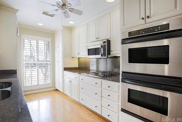 707 Pleasant Valley Dr Unit 10, Little Rock, AR 72227