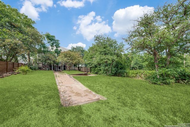 617 Dawson, San Antonio, TX 78202