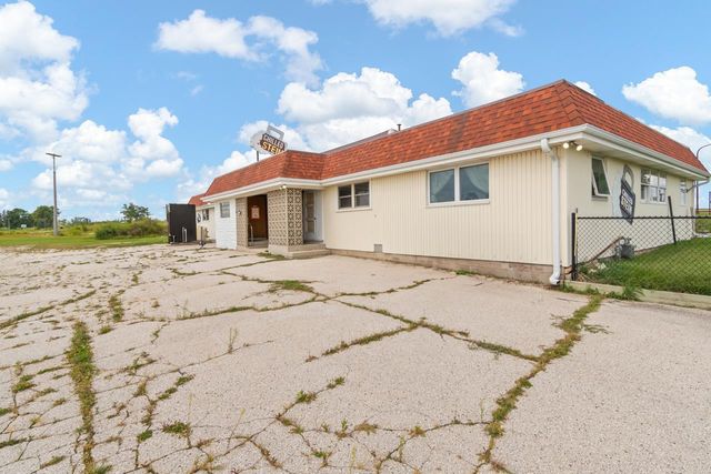 N2698 HWY 57, New Holstein, WI 53061