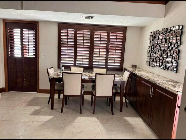 15943 W Wind Circle, Sunrise, FL 33326