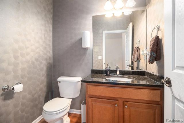 829 Grandview Drive, Commerce Twp, MI 48390