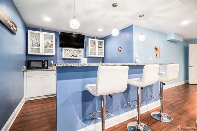 829 Grandview Drive, Commerce Twp, MI 48390